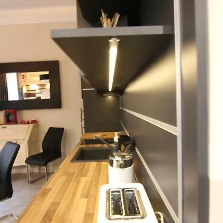Apartment Center Of The Center, The Grand Deluxe