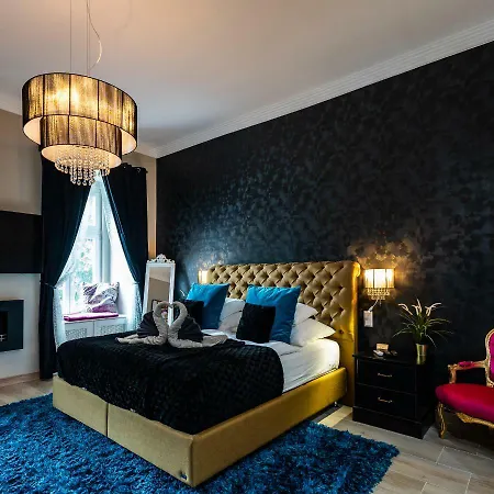 Apartment Center Of The Center, The Grand Deluxe