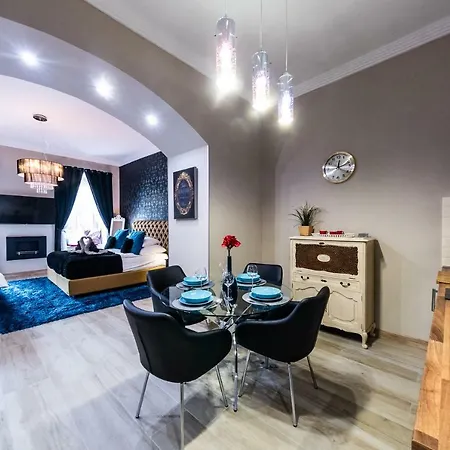 Center Of The Center, The Grand Deluxe